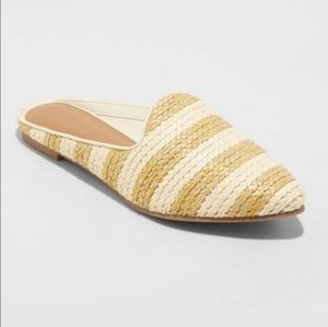 Women's Violet Mules - Universal Thread, Beige yellow woven Nwt size 10